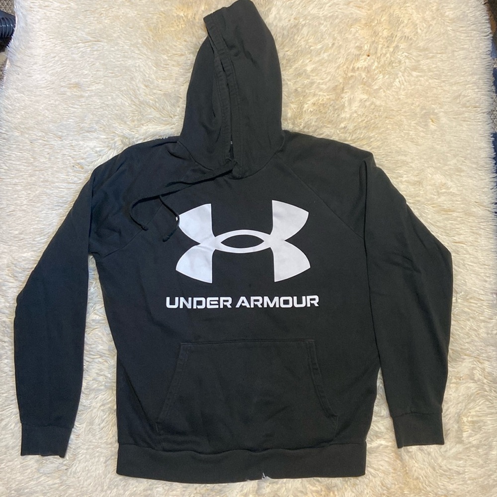 1. Under Armour‎ hoodie